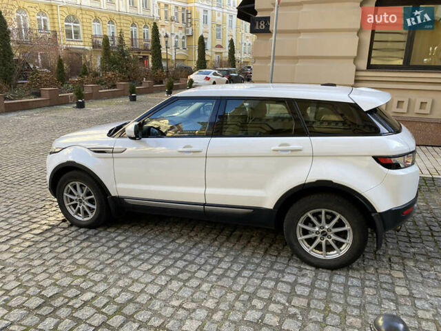 Ленд Ровер Рендж Ровер Эвок 2012 в Киеве на Automoto.ua Белый Ленд Ровер Рендж Ровер Эвок, объемом двигателя 2.18 л и пробегом 215 тыс. км за 19999 $, фото 21 на Automoto.ua