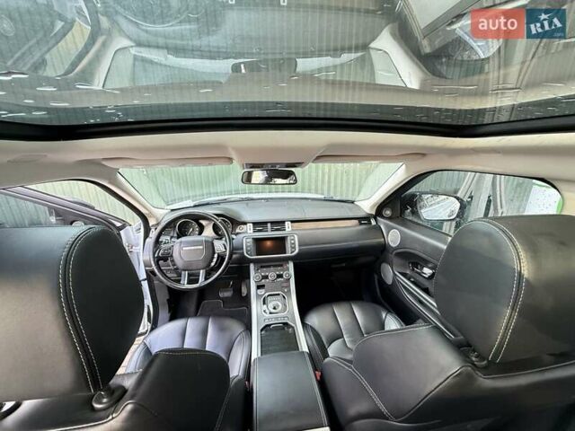 Білий Ленд Ровер Рендж Ровер Евок, об'ємом двигуна 2 л та пробігом 172 тис. км за 18200 $, фото 19 на Automoto.ua