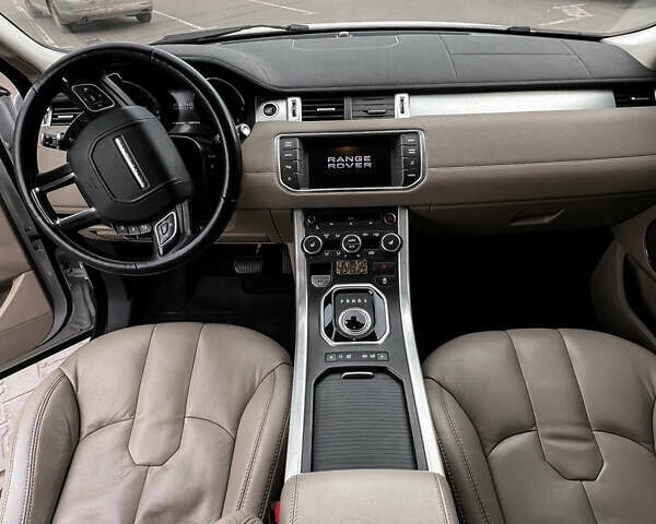 Білий Ленд Ровер Рендж Ровер Евок, об'ємом двигуна 2.18 л та пробігом 190 тис. км за 19200 $, фото 19 на Automoto.ua