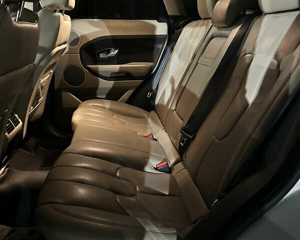 Белый Ленд Ровер Рендж Ровер Эвок, объемом двигателя 2 л и пробегом 200 тыс. км за 15500 $, фото 44 на Automoto.ua