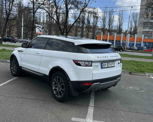 Білий Ленд Ровер Рендж Ровер Евок, об'ємом двигуна 2.18 л та пробігом 178 тис. км за 15900 $, фото 6 на Automoto.ua