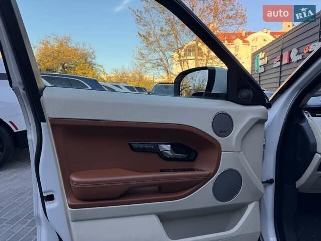 Белый Ленд Ровер Рендж Ровер Эвок, объемом двигателя 2.18 л и пробегом 159 тыс. км за 17900 $, фото 10 на Automoto.ua