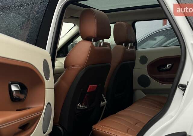 Білий Ленд Ровер Рендж Ровер Евок, об'ємом двигуна 2 л та пробігом 231 тис. км за 16990 $, фото 45 на Automoto.ua