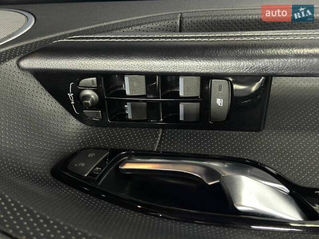 Белый Ленд Ровер Рендж Ровер Эвок, объемом двигателя 2.18 л и пробегом 112 тыс. км за 19999 $, фото 13 на Automoto.ua