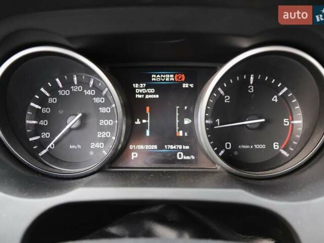 Белый Ленд Ровер Рендж Ровер Эвок, объемом двигателя 2.18 л и пробегом 176 тыс. км за 19500 $, фото 16 на Automoto.ua