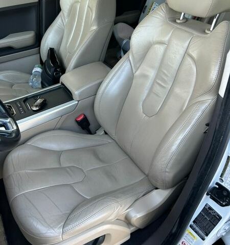 Белый Ленд Ровер Рендж Ровер Эвок, объемом двигателя 2 л и пробегом 183 тыс. км за 11800 $, фото 28 на Automoto.ua