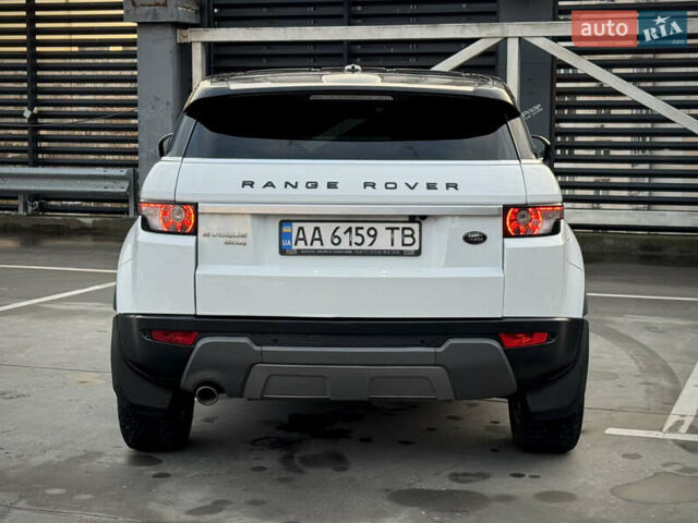 Білий Ленд Ровер Рендж Ровер Евок, об'ємом двигуна 2.2 л та пробігом 108 тис. км за 17800 $, фото 13 на Automoto.ua