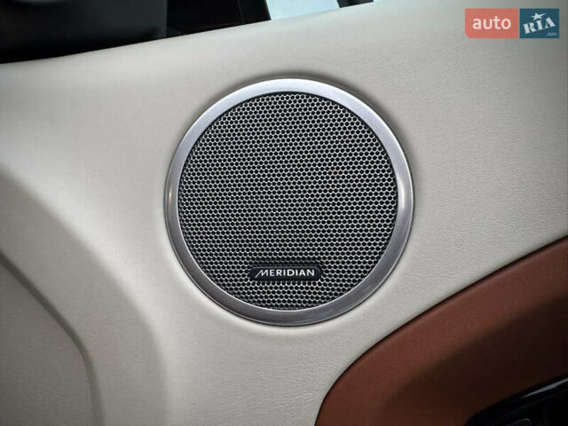 Білий Ленд Ровер Рендж Ровер Евок, об'ємом двигуна 2.2 л та пробігом 108 тис. км за 17800 $, фото 25 на Automoto.ua