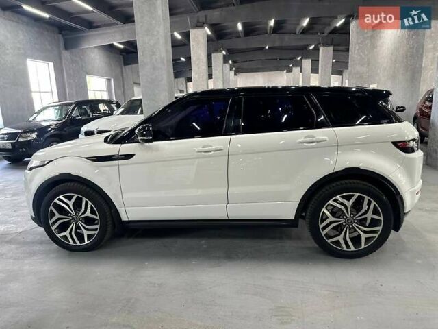 Белый Ленд Ровер Рендж Ровер Эвок, объемом двигателя 2.18 л и пробегом 112 тыс. км за 19999 $, фото 3 на Automoto.ua