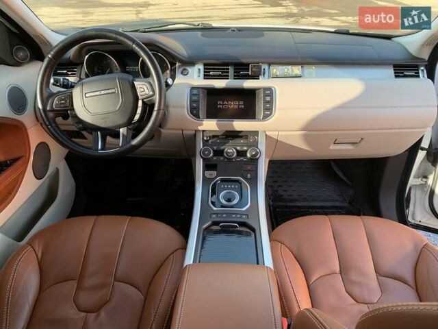 Білий Ленд Ровер Рендж Ровер Евок, об'ємом двигуна 2.18 л та пробігом 130 тис. км за 17999 $, фото 1 на Automoto.ua