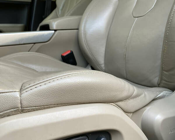 Ленд Ровер Рендж Ровер Эвок 2012 в Киеве на Automoto.ua Белый Ленд Ровер Рендж Ровер Эвок, объемом двигателя 2.18 л и пробегом 215 тыс. км за 19999 $, фото 68 на Automoto.ua