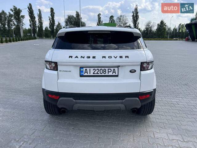 Белый Ленд Ровер Рендж Ровер Эвок, объемом двигателя 2 л и пробегом 233 тыс. км за 15650 $, фото 3 на Automoto.ua