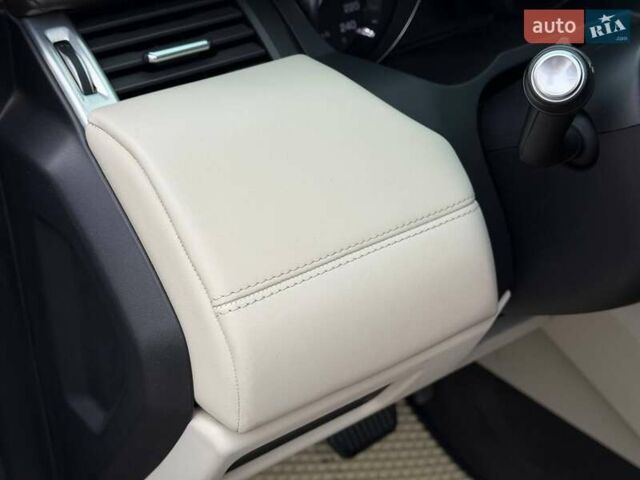 Білий Ленд Ровер Рендж Ровер Евок, об'ємом двигуна 2 л та пробігом 125 тис. км за 14800 $, фото 38 на Automoto.ua