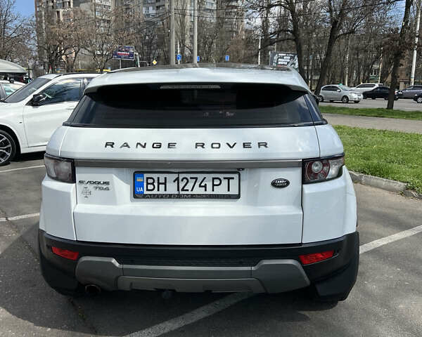 Білий Ленд Ровер Рендж Ровер Евок, об'ємом двигуна 2.18 л та пробігом 178 тис. км за 15900 $, фото 11 на Automoto.ua