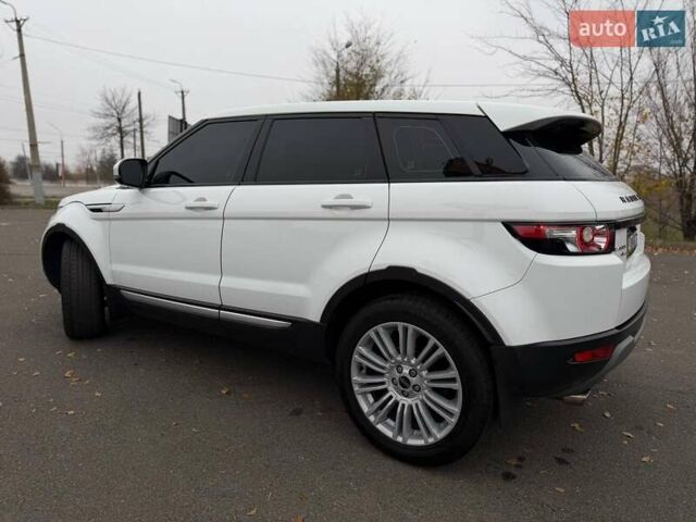 Білий Ленд Ровер Рендж Ровер Евок, об'ємом двигуна 2 л та пробігом 125 тис. км за 14800 $, фото 29 на Automoto.ua