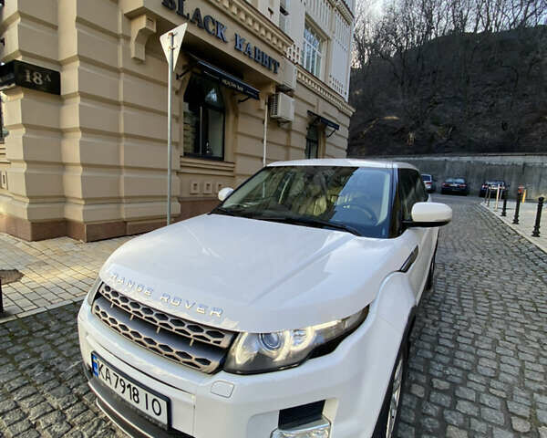Ленд Ровер Рендж Ровер Эвок 2012 в Киеве на Automoto.ua Белый Ленд Ровер Рендж Ровер Эвок, объемом двигателя 2.18 л и пробегом 215 тыс. км за 19999 $, фото 37 на Automoto.ua