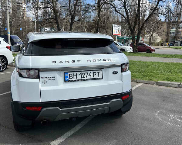Білий Ленд Ровер Рендж Ровер Евок, об'ємом двигуна 2.18 л та пробігом 178 тис. км за 15900 $, фото 10 на Automoto.ua