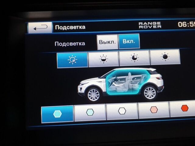 Білий Ленд Ровер Рендж Ровер Евок, об'ємом двигуна 2.18 л та пробігом 142 тис. км за 19000 $, фото 27 на Automoto.ua