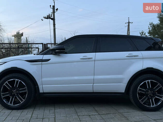 Белый Ленд Ровер Рендж Ровер Эвок, объемом двигателя 2.18 л и пробегом 193 тыс. км за 19500 $, фото 5 на Automoto.ua