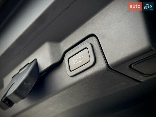 Білий Ленд Ровер Рендж Ровер Евок, об'ємом двигуна 2.2 л та пробігом 108 тис. км за 17800 $, фото 85 на Automoto.ua