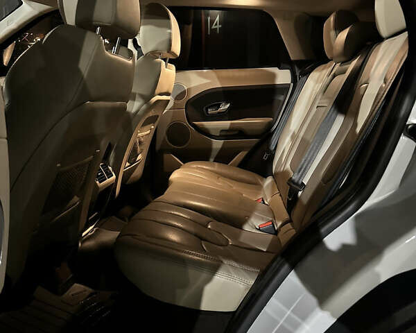 Белый Ленд Ровер Рендж Ровер Эвок, объемом двигателя 2 л и пробегом 200 тыс. км за 15500 $, фото 43 на Automoto.ua