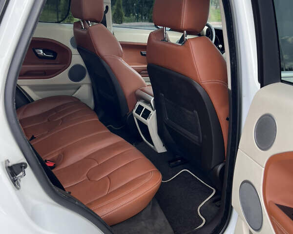 Белый Ленд Ровер Рендж Ровер Эвок, объемом двигателя 2 л и пробегом 233 тыс. км за 15650 $, фото 9 на Automoto.ua