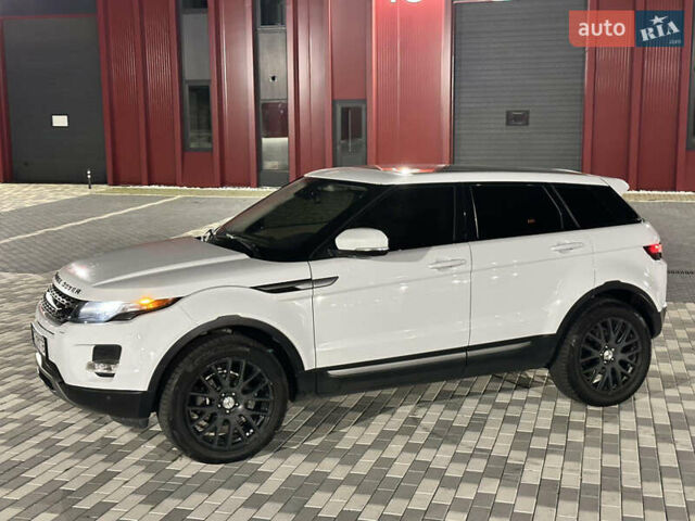 Белый Ленд Ровер Рендж Ровер Эвок, объемом двигателя 2 л и пробегом 200 тыс. км за 15500 $, фото 17 на Automoto.ua