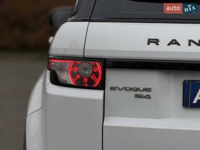 Білий Ленд Ровер Рендж Ровер Евок, об'ємом двигуна 2 л та пробігом 125 тис. км за 14800 $, фото 21 на Automoto.ua