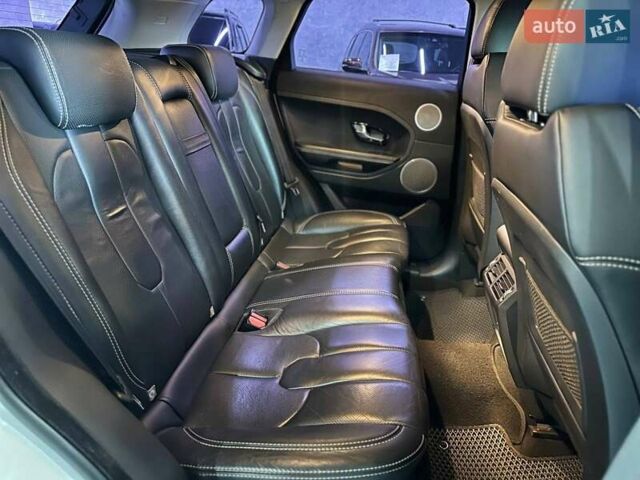 Белый Ленд Ровер Рендж Ровер Эвок, объемом двигателя 2.18 л и пробегом 112 тыс. км за 19999 $, фото 17 на Automoto.ua