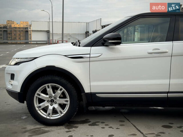 Білий Ленд Ровер Рендж Ровер Евок, об'ємом двигуна 2.2 л та пробігом 108 тис. км за 17800 $, фото 67 на Automoto.ua