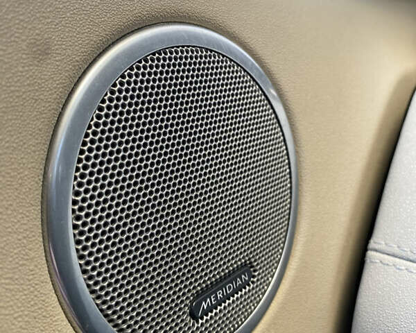 Ленд Ровер Рендж Ровер Эвок 2012 в Киеве на Automoto.ua Белый Ленд Ровер Рендж Ровер Эвок, объемом двигателя 2.18 л и пробегом 215 тыс. км за 19999 $, фото 58 на Automoto.ua