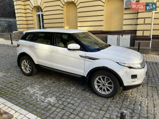 Ленд Ровер Рендж Ровер Эвок 2012 в Киеве на Automoto.ua Белый Ленд Ровер Рендж Ровер Эвок, объемом двигателя 2.18 л и пробегом 215 тыс. км за 19999 $, фото 26 на Automoto.ua