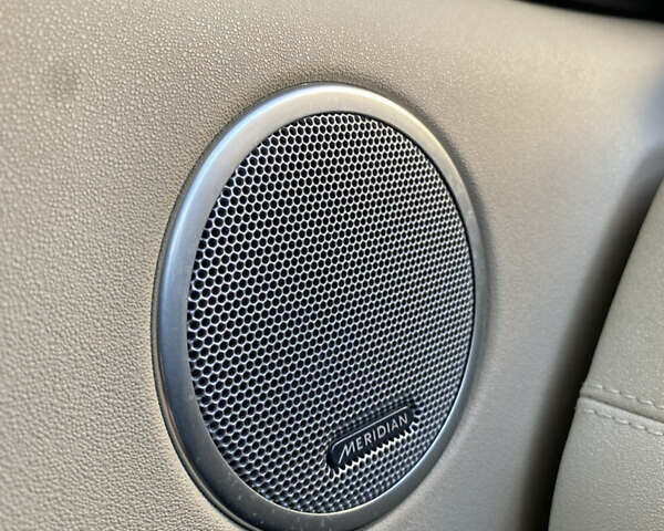 Ленд Ровер Рендж Ровер Эвок 2012 в Киеве на Automoto.ua Белый Ленд Ровер Рендж Ровер Эвок, объемом двигателя 2.18 л и пробегом 215 тыс. км за 19999 $, фото 57 на Automoto.ua