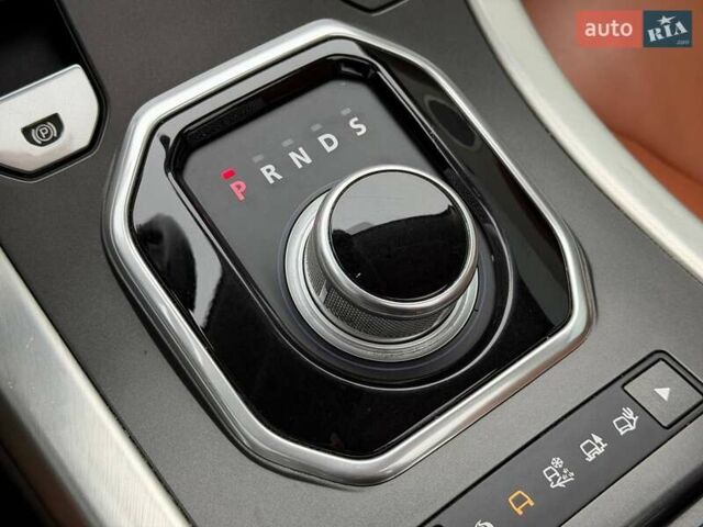 Білий Ленд Ровер Рендж Ровер Евок, об'ємом двигуна 2 л та пробігом 125 тис. км за 14800 $, фото 58 на Automoto.ua