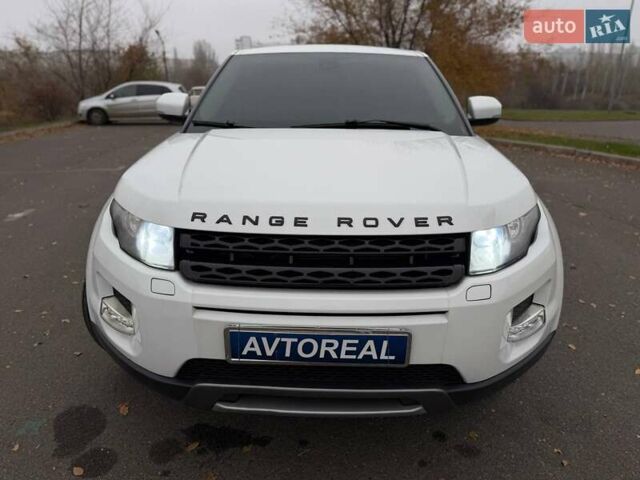 Білий Ленд Ровер Рендж Ровер Евок, об'ємом двигуна 2 л та пробігом 125 тис. км за 14800 $, фото 14 на Automoto.ua
