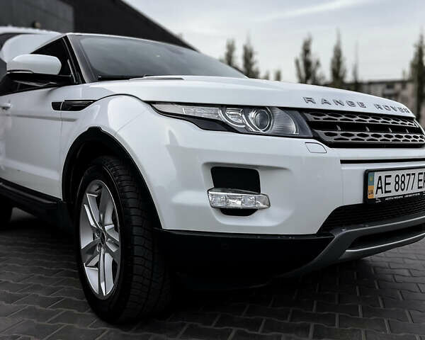 Білий Ленд Ровер Рендж Ровер Евок, об'ємом двигуна 2.2 л та пробігом 190 тис. км за 19800 $, фото 27 на Automoto.ua