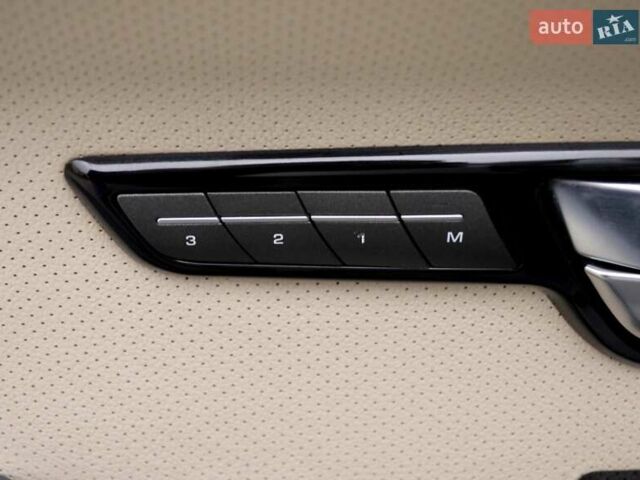 Белый Ленд Ровер Рендж Ровер Эвок, объемом двигателя 2 л и пробегом 175 тыс. км за 14900 $, фото 19 на Automoto.ua