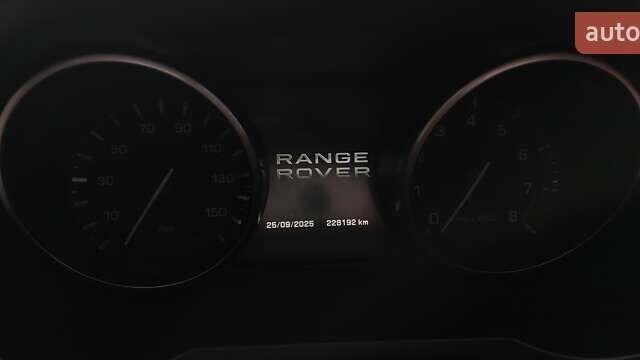 Білий Ленд Ровер Рендж Ровер Евок, об'ємом двигуна 2 л та пробігом 228 тис. км за 13300 $, фото 31 на Automoto.ua