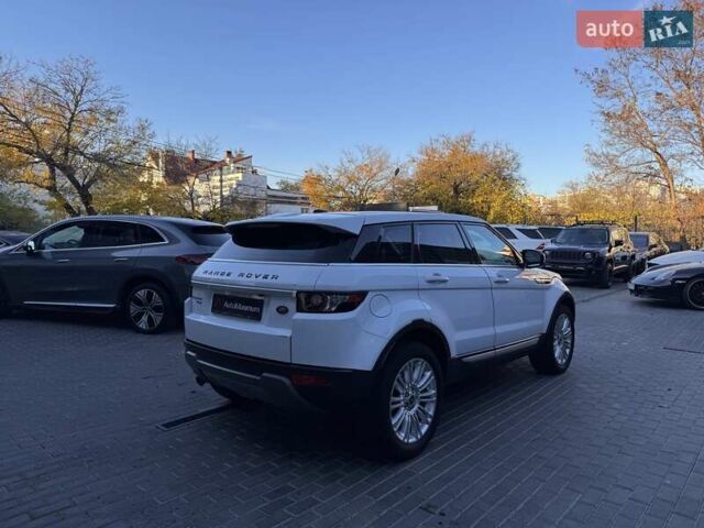 Белый Ленд Ровер Рендж Ровер Эвок, объемом двигателя 2.18 л и пробегом 159 тыс. км за 17900 $, фото 6 на Automoto.ua
