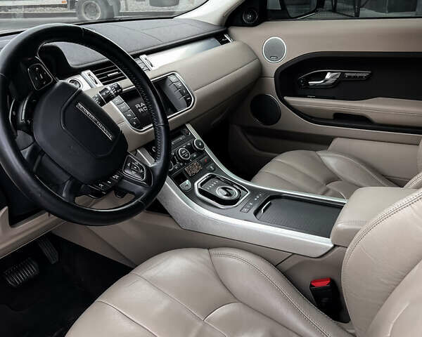 Білий Ленд Ровер Рендж Ровер Евок, об'ємом двигуна 2.18 л та пробігом 190 тис. км за 19200 $, фото 14 на Automoto.ua