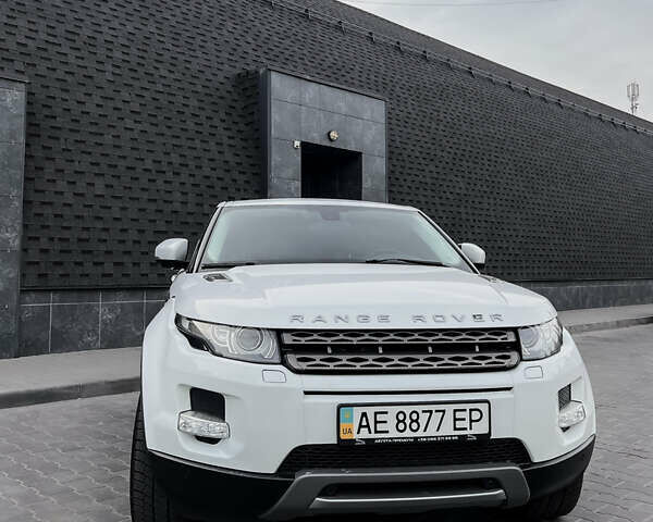 Білий Ленд Ровер Рендж Ровер Евок, об'ємом двигуна 2.18 л та пробігом 190 тис. км за 19200 $, фото 7 на Automoto.ua