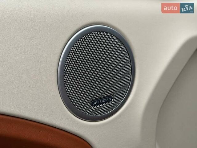 Білий Ленд Ровер Рендж Ровер Евок, об'ємом двигуна 2 л та пробігом 125 тис. км за 14800 $, фото 35 на Automoto.ua