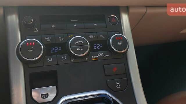 Білий Ленд Ровер Рендж Ровер Евок, об'ємом двигуна 2 л та пробігом 228 тис. км за 13300 $, фото 39 на Automoto.ua