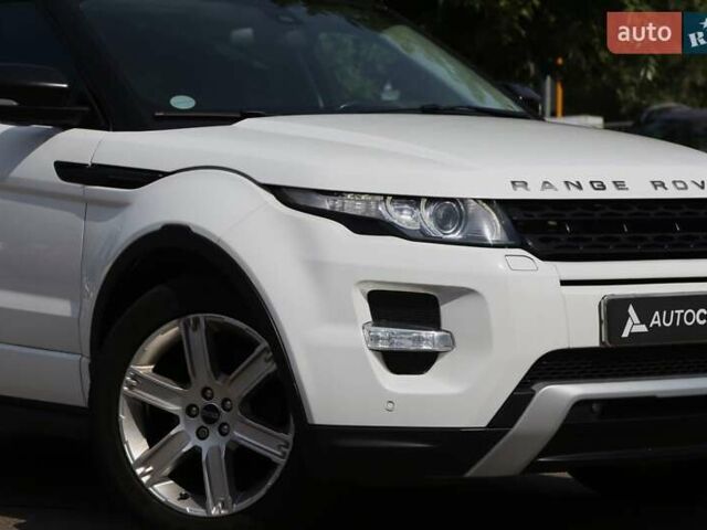 Белый Ленд Ровер Рендж Ровер Эвок, объемом двигателя 2.18 л и пробегом 176 тыс. км за 19500 $, фото 3 на Automoto.ua