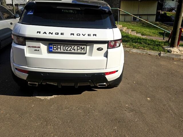 Белый Ленд Ровер Рендж Ровер Эвок, объемом двигателя 2 л и пробегом 175 тыс. км за 18999 $, фото 3 на Automoto.ua