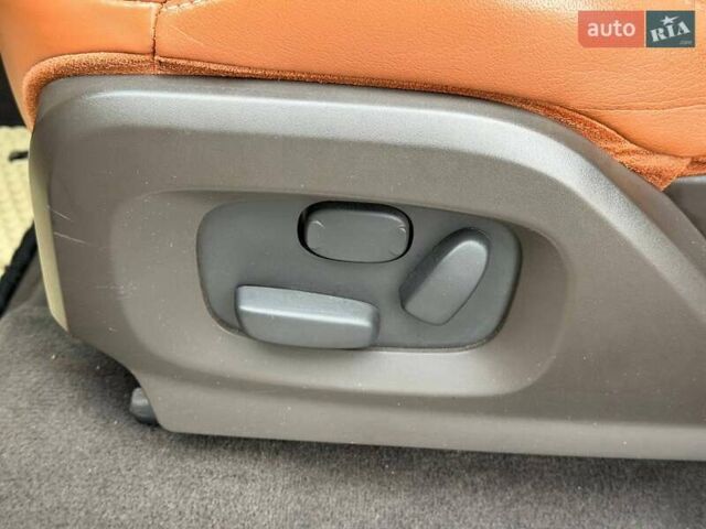 Білий Ленд Ровер Рендж Ровер Евок, об'ємом двигуна 2 л та пробігом 125 тис. км за 14800 $, фото 37 на Automoto.ua