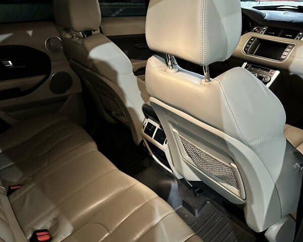 Белый Ленд Ровер Рендж Ровер Эвок, объемом двигателя 2 л и пробегом 200 тыс. км за 15500 $, фото 57 на Automoto.ua