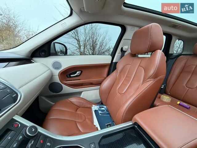 Білий Ленд Ровер Рендж Ровер Евок, об'ємом двигуна 2 л та пробігом 125 тис. км за 14800 $, фото 61 на Automoto.ua