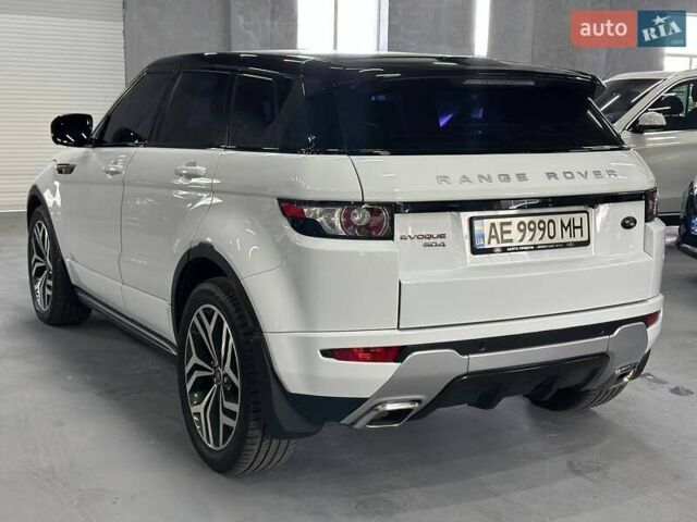 Белый Ленд Ровер Рендж Ровер Эвок, объемом двигателя 2.18 л и пробегом 112 тыс. км за 19999 $, фото 4 на Automoto.ua