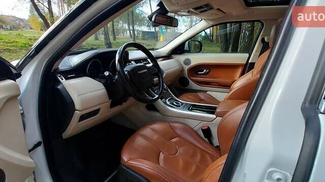 Білий Ленд Ровер Рендж Ровер Евок, об'ємом двигуна 2 л та пробігом 228 тис. км за 13300 $, фото 27 на Automoto.ua